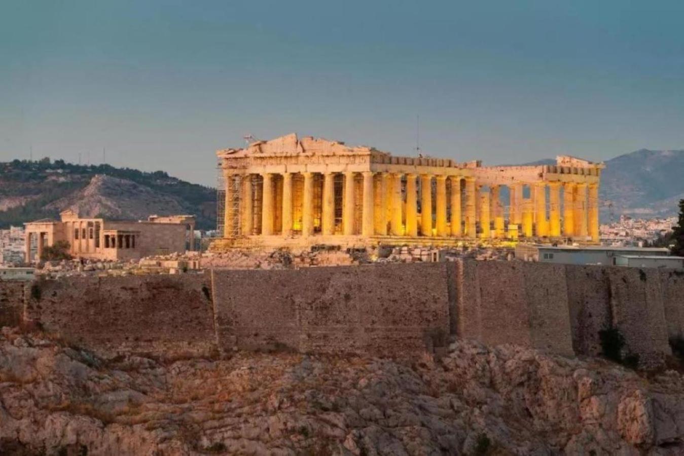 Acropolis Ancient World - 5 Minutes From Subway And Acropolis Museum Apartment Атина Екстериор снимка
